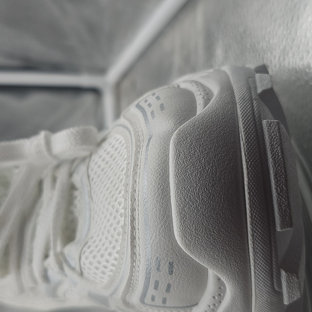 A Women Non Brand White Sneaker Tennis Athletic Shoes 10.5 - Picture 6 of 9